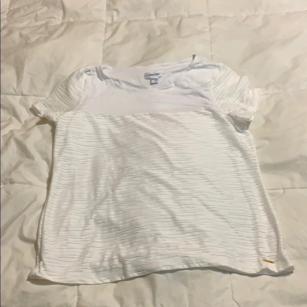 🐝 Calvin Klein Tee